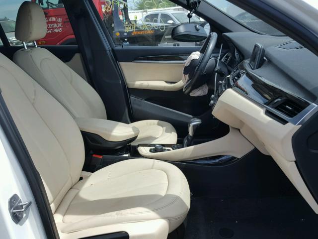 WBXHT3C38GP884856 - 2016 BMW X1 XDRIVE2 Weiß Foto 5