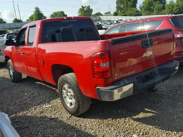 1GCSCSE0XAZ213815 - 2010 CHEVROLET SILVERADO RED photo 3