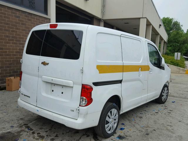 3N63M0YN2FK704393 - 2015 CHEVROLET CITY EXPRE WHITE photo 4