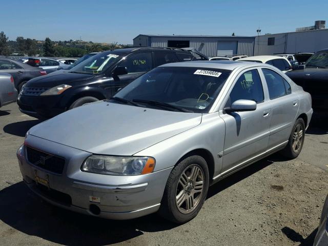 YV1RS592452462277 - 2005 VOLVO S60 2.5T SILVER photo 2