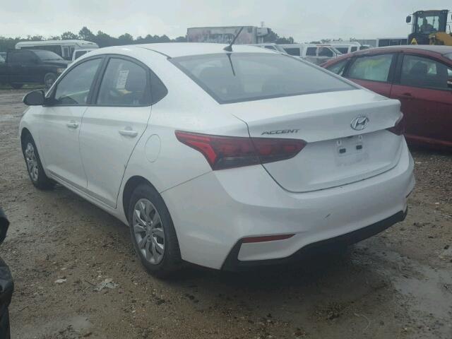 3KPC24A33JE016127 - 2018 HYUNDAI ACCENT SEL WHITE photo 3