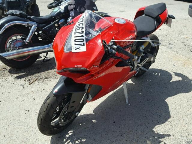 ZDM14B1WXGB003000 - 2016 DUCATI SUPERBIKE RED photo 2