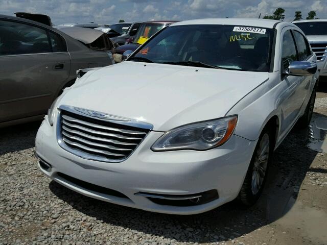 1C3CCBCG5CN238964 - 2012 CHRYSLER 200 LIMITE WHITE photo 2