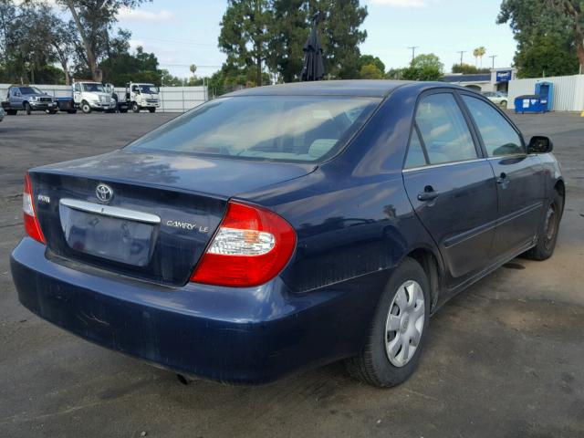 4T1BE32K34U269372 - 2004 TOYOTA CAMRY LE BLUE photo 4