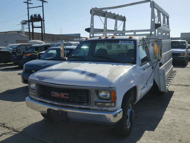 1GDJC34R5XF008748 - 1999 GMC SIERRA C35 WHITE photo 2