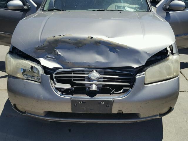 JN1CA31D01T618659 - 2001 NISSAN MAXIMA GXE SILVER photo 7