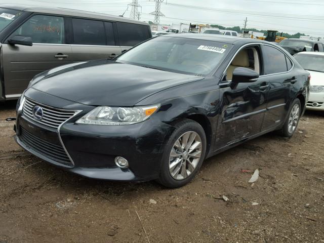 JTHBW1GG7F2080957 - 2015 LEXUS ES 300H BLACK photo 2