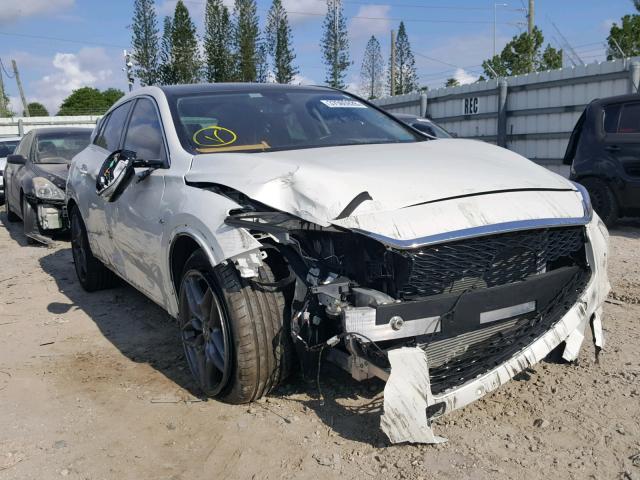 SJKCH5CP2HA027053 - 2017 INFINITI QX30 BASE WHITE photo 1