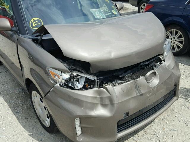 JTLZE4FE7FJ069651 - 2015 TOYOTA SCION XB Qəhvəyi foto 9