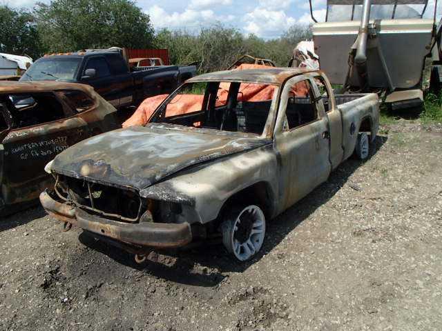 1D7HG32X03S321061 - 2003 DODGE DAKOTA SPO SILVER photo 2