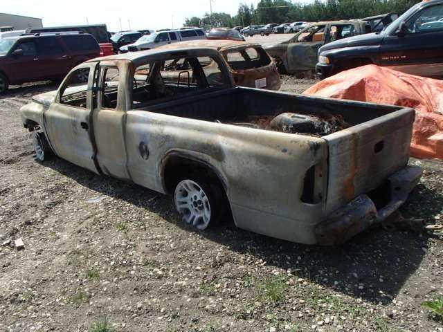 1D7HG32X03S321061 - 2003 DODGE DAKOTA SPO SILVER photo 3