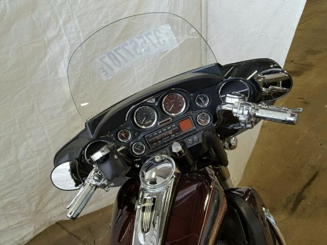 1HD1FCW125Y643414 - 2005 HARLEY-DAVIDSON FLHTCUI Бордовый фото 9