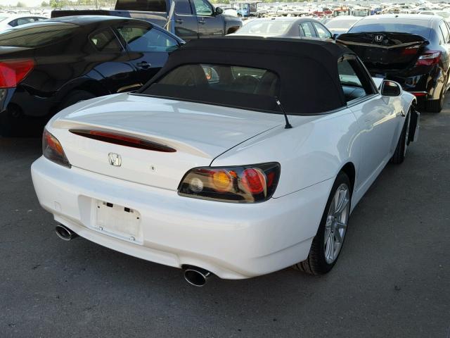 JHMAP21495S007746 - 2005 HONDA S2000 WHITE photo 4