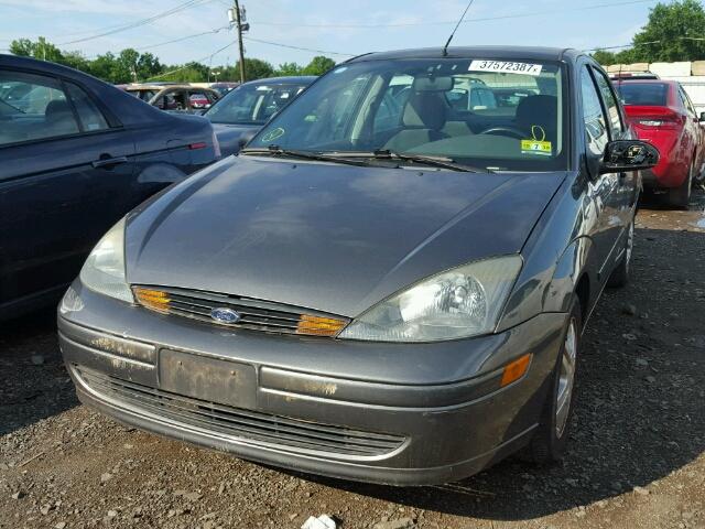 1FAFP34323W167186 - 2003 FORD FOCUS SE C GRAY photo 2