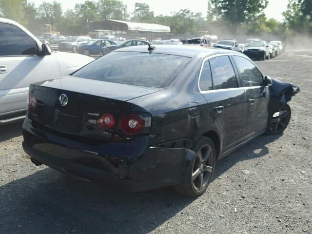 3VWRZ7AJ9AM024855 - 2010 VOLKSWAGEN JETTA BLACK photo 4