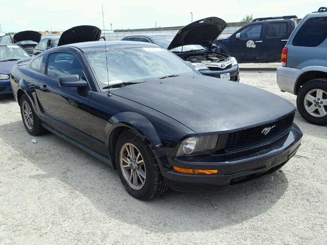 1ZVFT80N555237831 - 2005 FORD MUSTANG BLACK photo 1