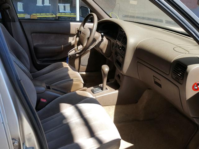 JT2BG12K8T0361126 - 1996 TOYOTA CAMRY DX GOLD photo 5