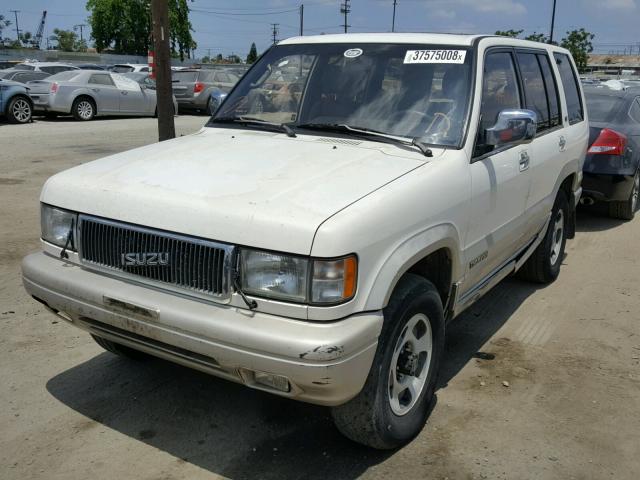 JACDH58W7R7912868 - 1994 ISUZU TROOPER LS WHITE photo 2