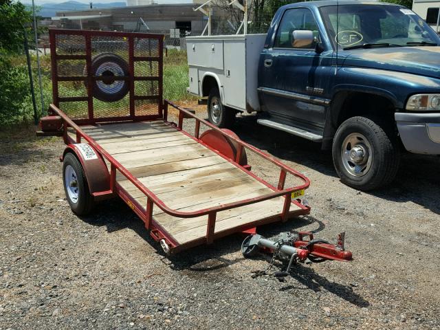16VLX081541A18586 - 2004 UTILITY TRAILER RED photo 1