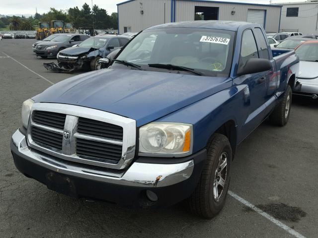 1D7HE42K25S349785 - 2005 DODGE DAKOTA SLT BLUE photo 2