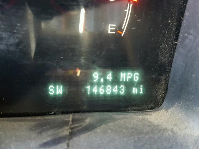 5LMFU27R94LJ35845 - 2004 LINCOLN NAVIGATOR GRAY photo 8