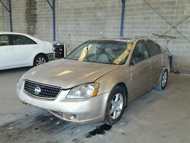 1N4BL11E35C152799 - 2005 NISSAN ALTIMA SE GOLD photo 2