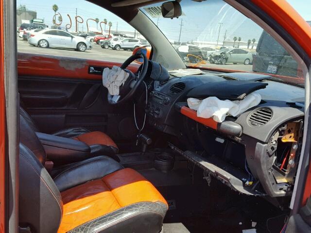 3VWCD21C32M431158 - 2002 VOLKSWAGEN NEW BEETLE ORANGE photo 5