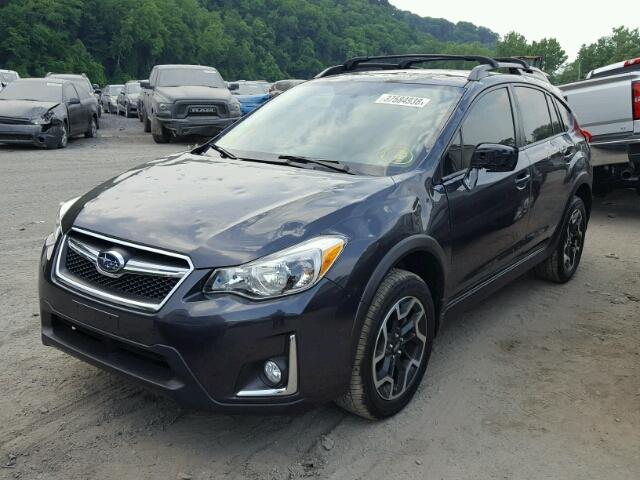 JF2GPABC4H8227214 - 2017 SUBARU CROSSTREK GRAY photo 2