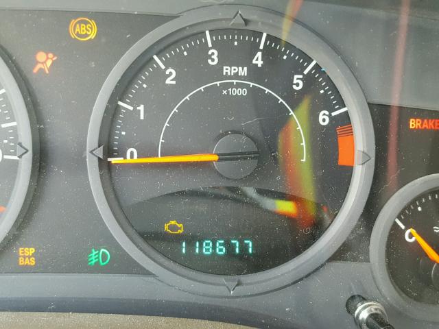 1J8FT47W98D525820 - 2008 JEEP COMPASS SP BEIGE photo 8