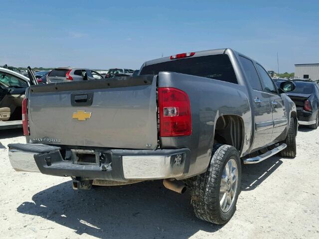 3GCPCSE00DG251659 - 2013 CHEVROLET SILVERADO SILVER photo 4