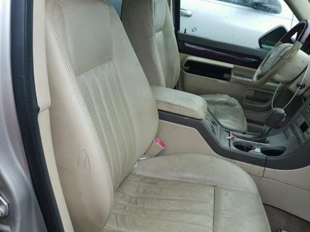 5LMEU88H14ZJ49658 - 2004 LINCOLN AVIATOR 棕色 照片 5