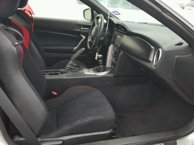 JF1ZNAA1XD1728873 - 2013 TOYOTA SCION FR-S ვერცხლისფერი ფოტო 5