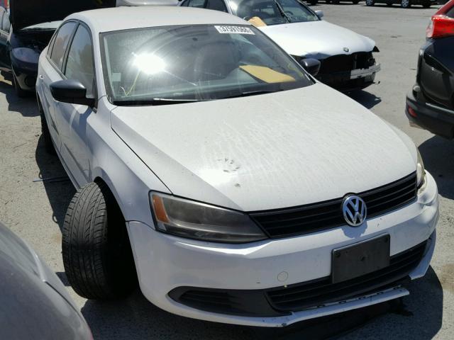 3VW2K7AJ0CM394035 - 2012 VOLKSWAGEN JETTA BASE 白色 照片 1