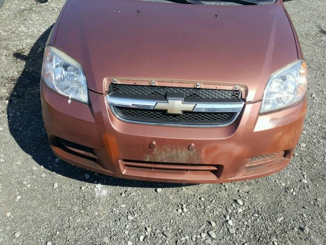 KL1TD5DE6BB215207 - 2011 CHEVROLET AVEO LS BROWN photo 9