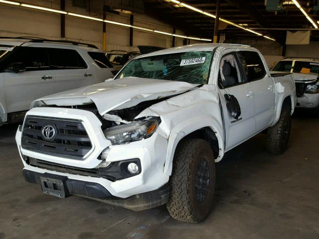3TMCZ5AN1HM045872 - 2017 TOYOTA TACOMA DOU თეთრი ფოტო 2