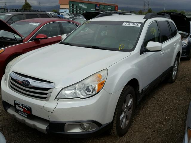 4S4BRCJC2C3266580 - 2012 SUBARU OUTBACK 2. WHITE photo 2