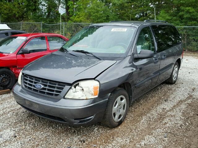 2FMZA51635BA17283 - 2005 FORD FREESTAR S GRAY photo 2