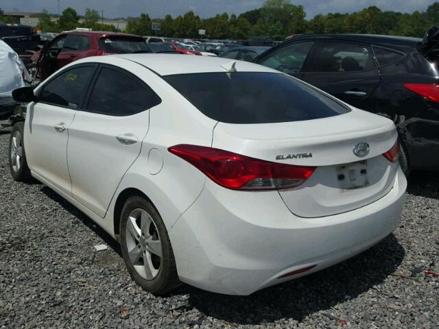 5NPDH4AE8DH359231 - 2013 HYUNDAI ELANTRA GL WHITE photo 3