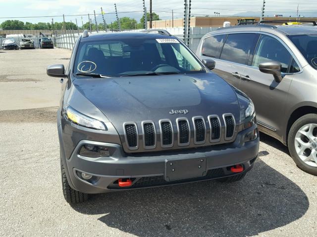 1C4PJMBS2HW646523 - 2017 JEEP CHEROKEE T GRAY photo 9