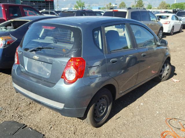 KL1TD6DE8AB127165 - 2010 CHEVROLET AVEO LS BLUE photo 4