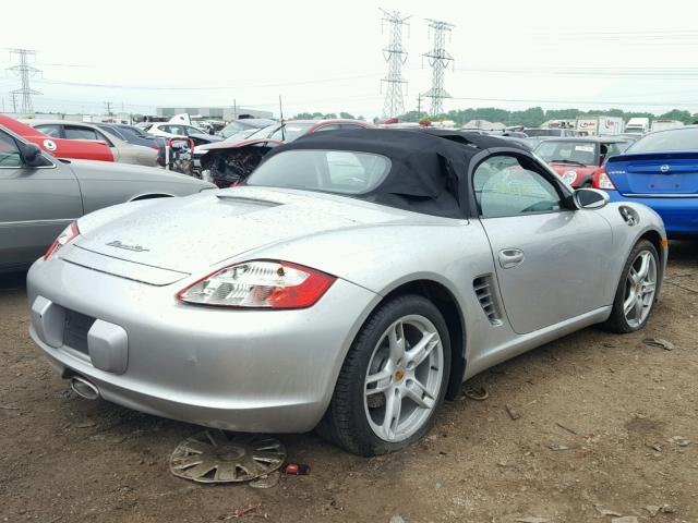 WP0CA29855U710512 - 2005 PORSCHE BOXSTER SILVER photo 4