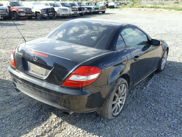 WDBWK56F26F098000 - 2006 MERCEDES-BENZ SLK 350 BLACK photo 4