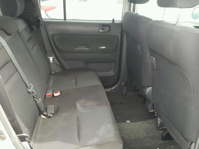 JTLKT334640148731 - 2004 TOYOTA SCION XB ნაცრისფერი ფოტო 6