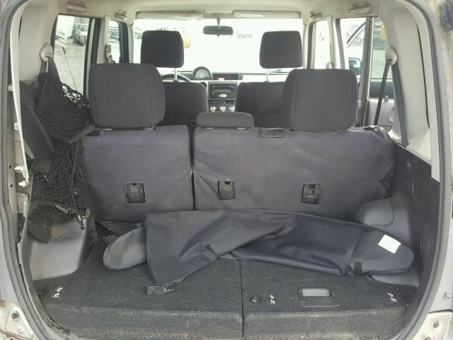 JTLKT334640148731 - 2004 TOYOTA SCION XB ნაცრისფერი ფოტო 9