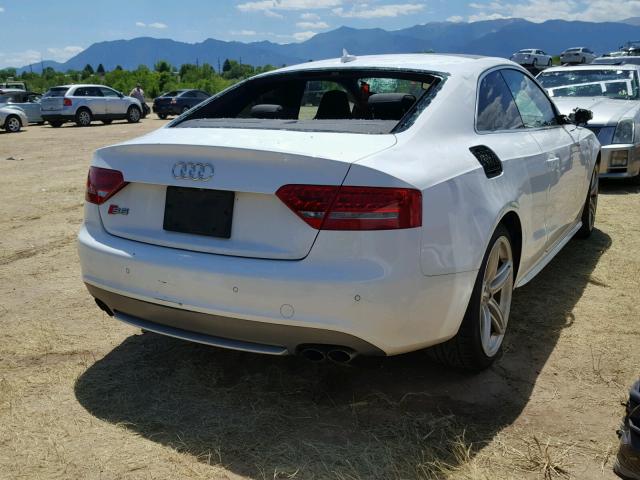 WAUCVAFRXAA068826 - 2010 AUDI S5 PREMIUM WHITE photo 4