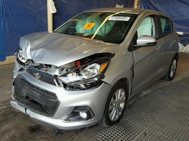 KL8CD6SA7HC745616 - 2017 CHEVROLET SPARK 1LT Серебристый фото 2