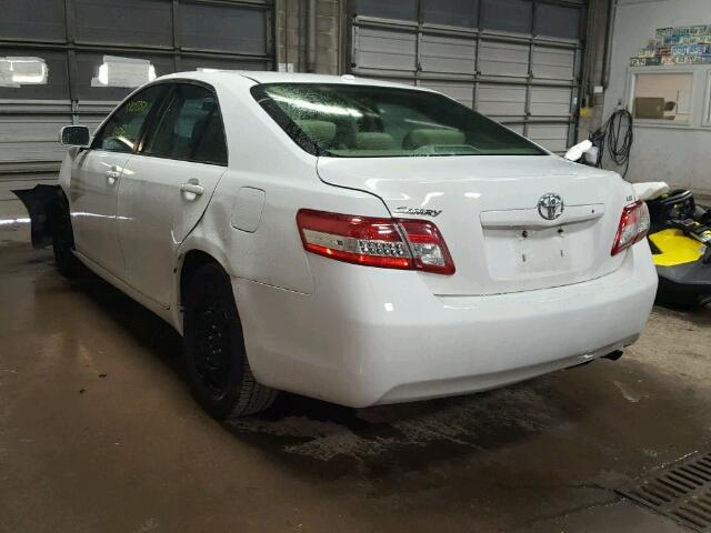 4T1BF3EK3BU616088 - 2011 TOYOTA CAMRY BASE WHITE photo 3