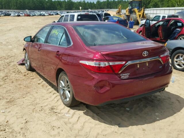 4T1BF1FK8GU583051 - 2016 TOYOTA CAMRY LE RED photo 3