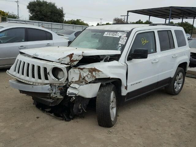 1C4NJRFB8GD782129 - 2016 JEEP PATRIOT LA WHITE photo 2