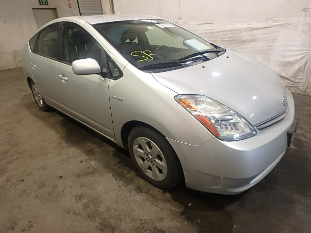 JTDKB20U687787752 - 2008 TOYOTA PRIUS SILVER photo 1